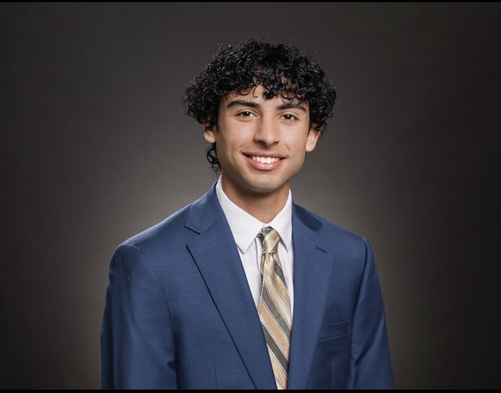 Sergio Ruiz de Chavez, SBDC Intern