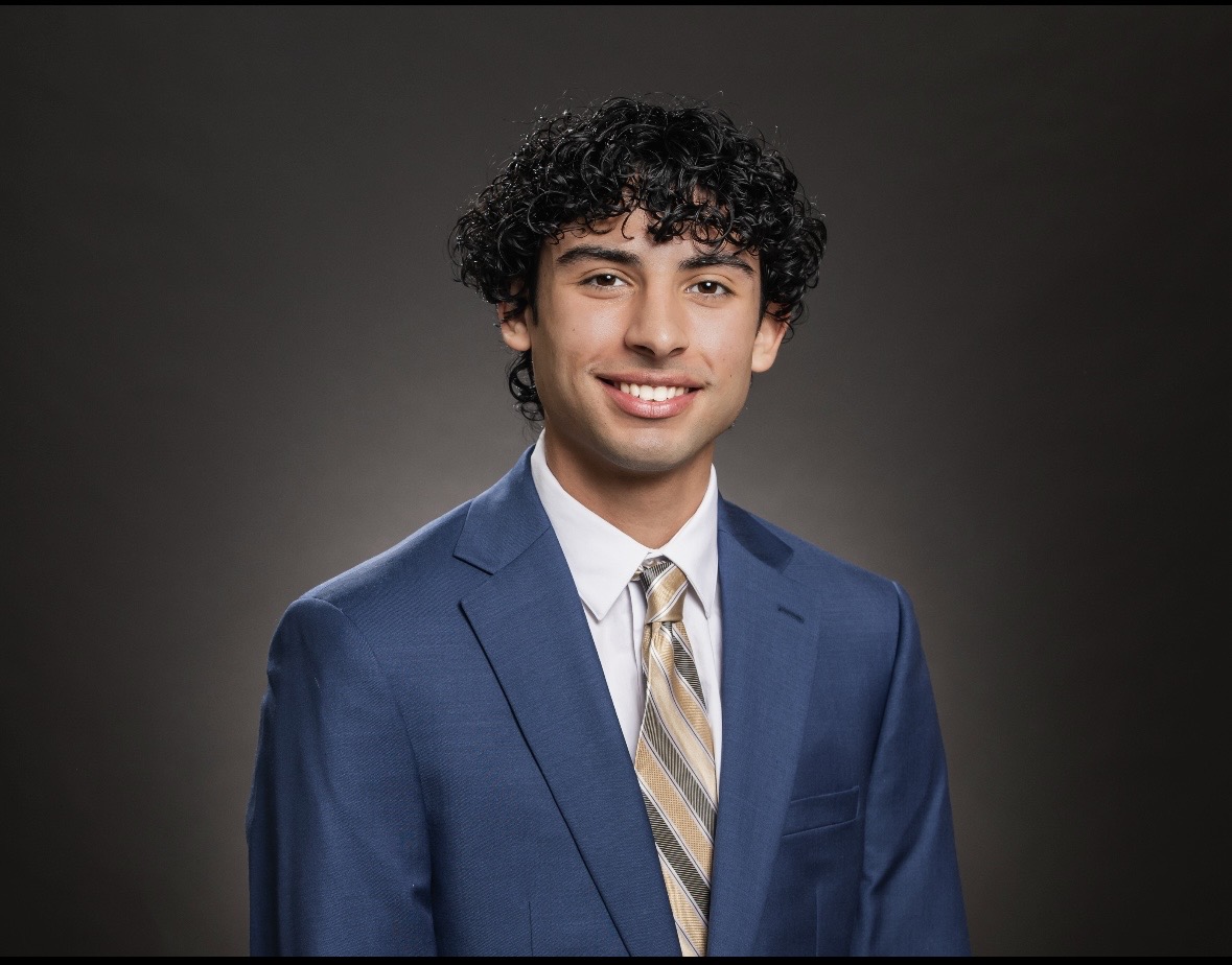 Sergio Ruiz de Chavez, SBDC Intern